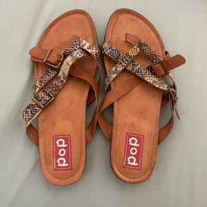 Pop Tan and Brown Sandals with Decorative Straps